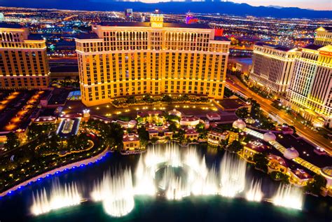 ultimate guide    luxurious casino resorts  las vegas