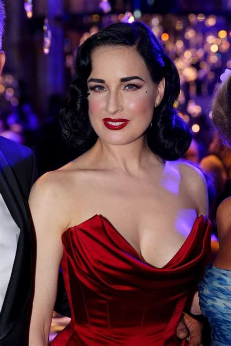 49 dita von teese sexy pictures will hypnotise you with