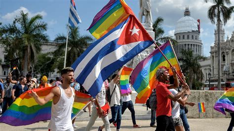 Defiance And Arrests At Cuba’s Gay Pride Parade The New York Times