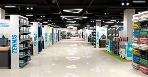 decathlon  unveil  latest store featuring  virtual reality shopping experience
