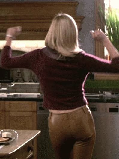 cameron diaz find and share on giphy