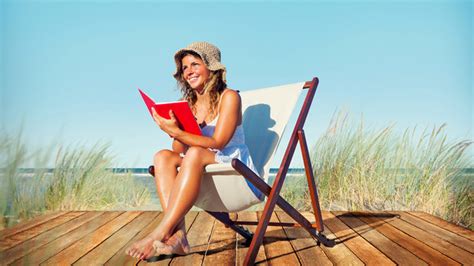 7 best beach reads for summer 2016 cbs dallas fort worth