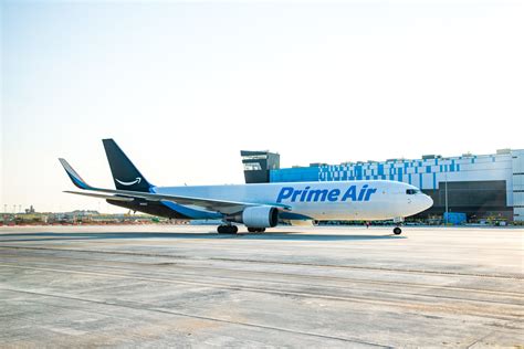 amazon air diversifies fleet  partners   cargo facts