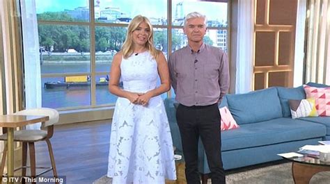 this morning fans go into twitter frenzy over holly