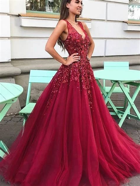 dark red prom dress bridal party dress fashion model burgundy prom