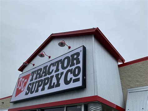 tractor supply company  mayfield hwy benton ky retail shops mapquest