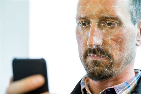gezichtsherkenning smartphones eenvoudig te omzeilen consumentenbond