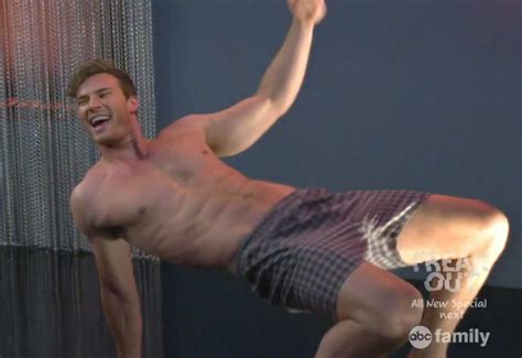 my new plaid pants gratuitous derek theler again