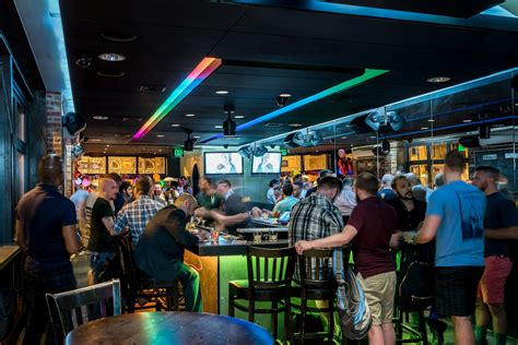 gay bars  philadelphia  visit