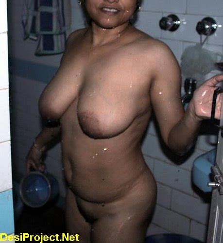 desi aunty big boobs bathing hot nude 37 videos and photos