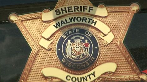 walworth county crash sheriffs deputy injured