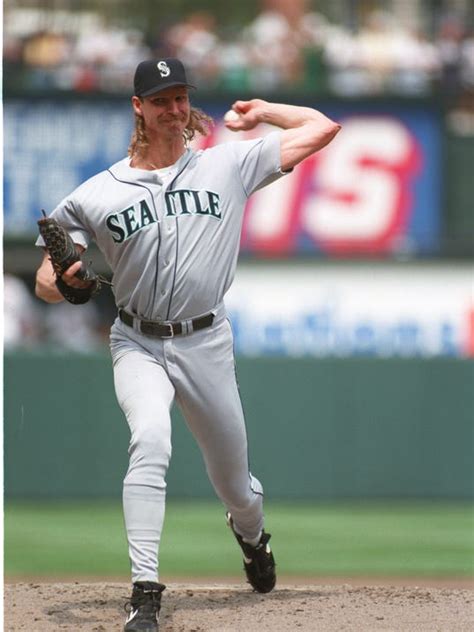 hall of fame case randy johnson towers above standard