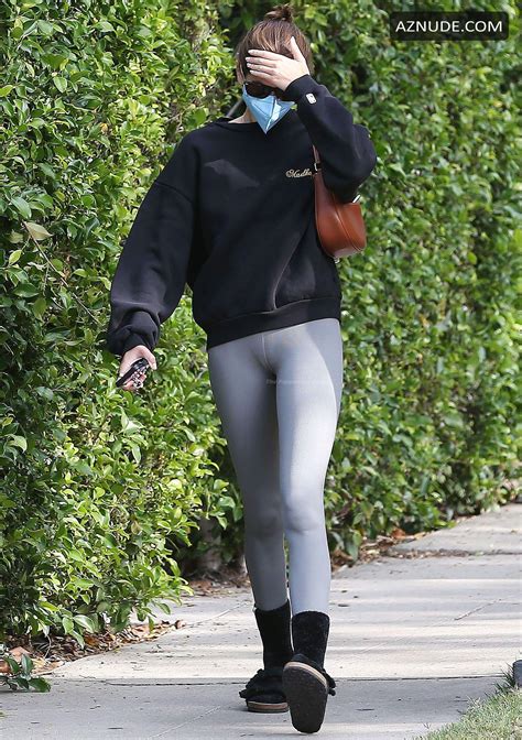 kaia gerber sexy seen wearing tight fitting yoga pants in west