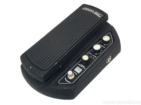 roland ad  double beat fuzz wah effect pedal  sale