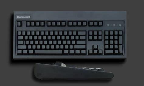 blank keys keyboard  das keyboard petagadget