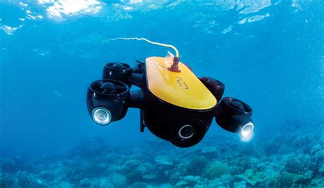 powerdolphin review  underwater drone    perspective  boating laptrinhx news