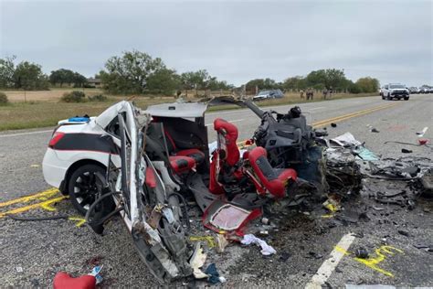 people killed  driver suspected  human smuggling crashes  texas
