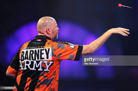 raymond van barneveld   premium high res pictures getty images