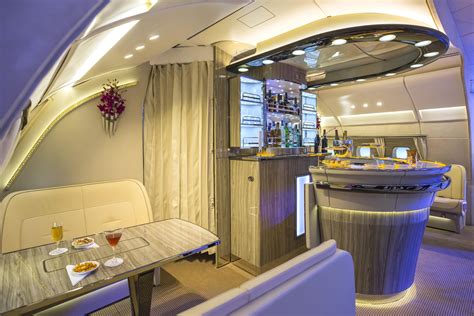 emirates airbus    glasgow airport landing  huge luxury jet  private