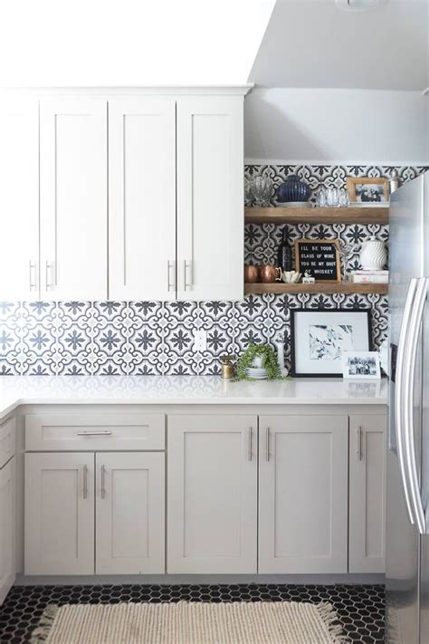 white kitchen cabinet ideas  brighten   kitchen space