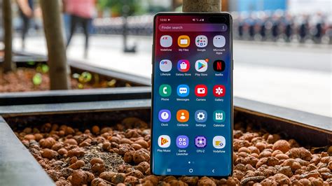 Samsung Galaxy S10 5g Review Is 5g Worth The Added Cost Expert Reviews