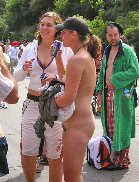 full frontal at bay to breakers 2006 18 pics xhamster