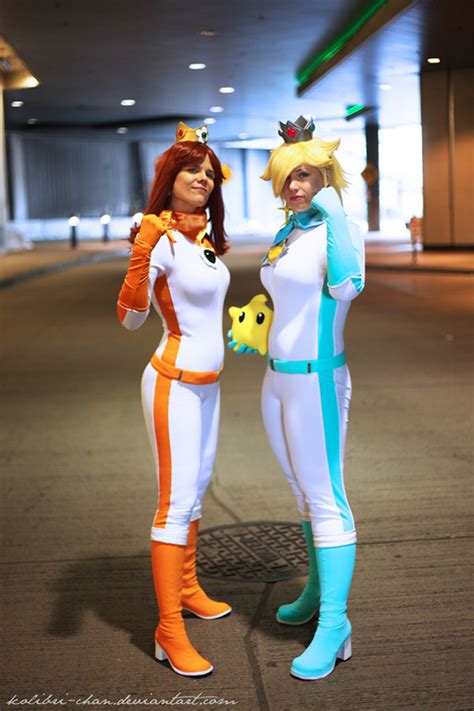 Awesome Mario Kart Cosplay Daisy And Rosalina Suit Up To