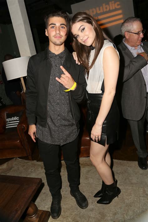 Hudson Thames And Hailee Steinfeld At The 2015 Republic Records Vma