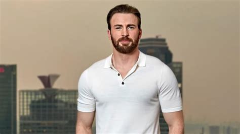 Chris Evans’ Fans Request Respect For His Privacy After He