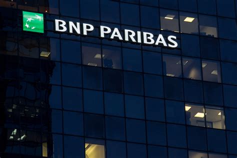 headquarters   bnp paribas bank  quebec  montreal tungsten network
