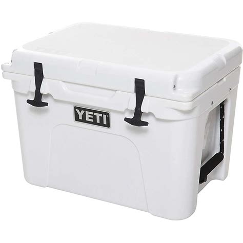 yeti tundra  cooler compare lowest prices  amazon rei backcountry moosejaw price