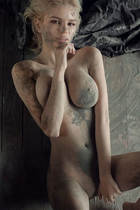 julia logacheva nude pictures rating 9 06 10
