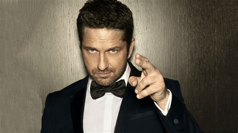 gerard butler goes christmas shopping with marie claire