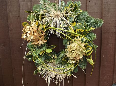 christmas wreaths  dried flowers  seed heads garden styles grapevine