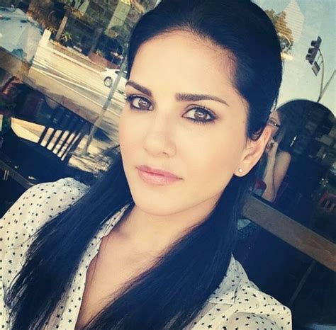 hotasspicy actor actress celebrity sexy images videos sunny leone hot