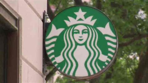 starbucks can t ring up sales gives away coffee abc7 chicago