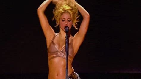 Shakira Belly Dancing S Popsugar Latina