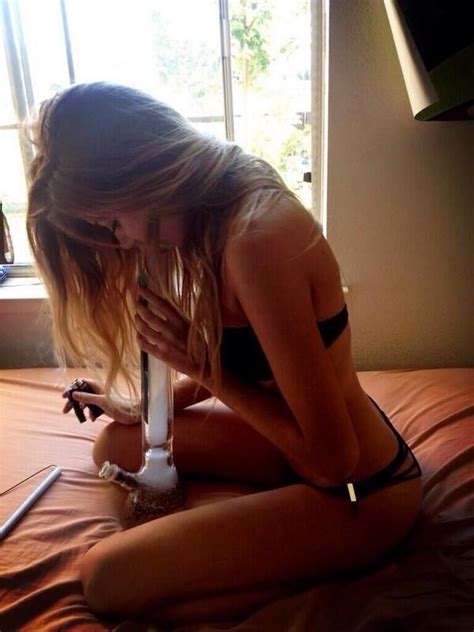 20 Best Images About Bong Beauties On Pinterest