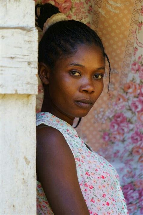 haiti woman portrait beautiful beauty