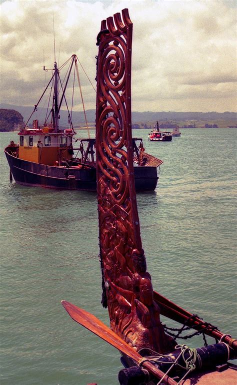 close   waka sternpost  zealand art maori art maori patterns