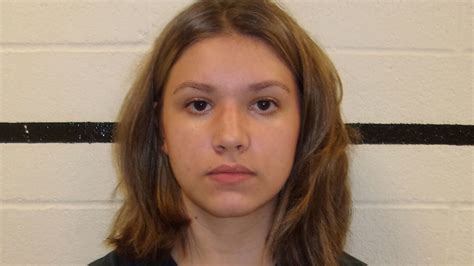 Oklahoma Woman Alexis Wilson Accused Of Threatening To Shoot Up Old