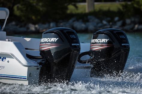 mercury debuts    hp  hp   hp fourstroke outboards boatscom