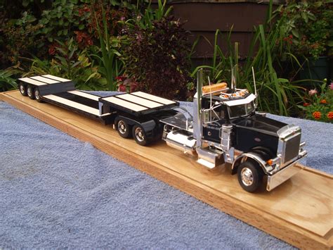 lowboy build   cool model truck kits diecast trucks plastic
