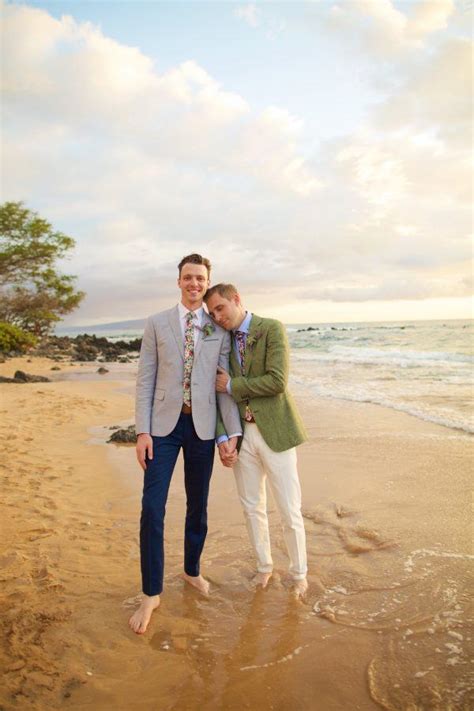 37 Adorable Photos Of Same Sex Couples That Prove Love Is