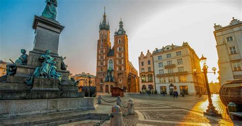 krakow  town guided walking  getyourguide
