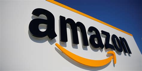 sec multa  una contable de amazon   millones por usar informacion privilegiada