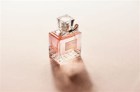 top   perfume  women   world  beautypert