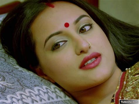 Free Download Bollywood Actress Sonakshi Sinha Full Hd Hot Sexy