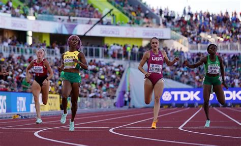 slick u s women shock jamaican superstars to win sprint relay reuters