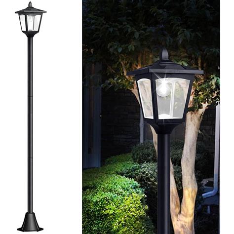 solar lamp posts   elegant  energy efficient lamp posts  outdoor lighting
